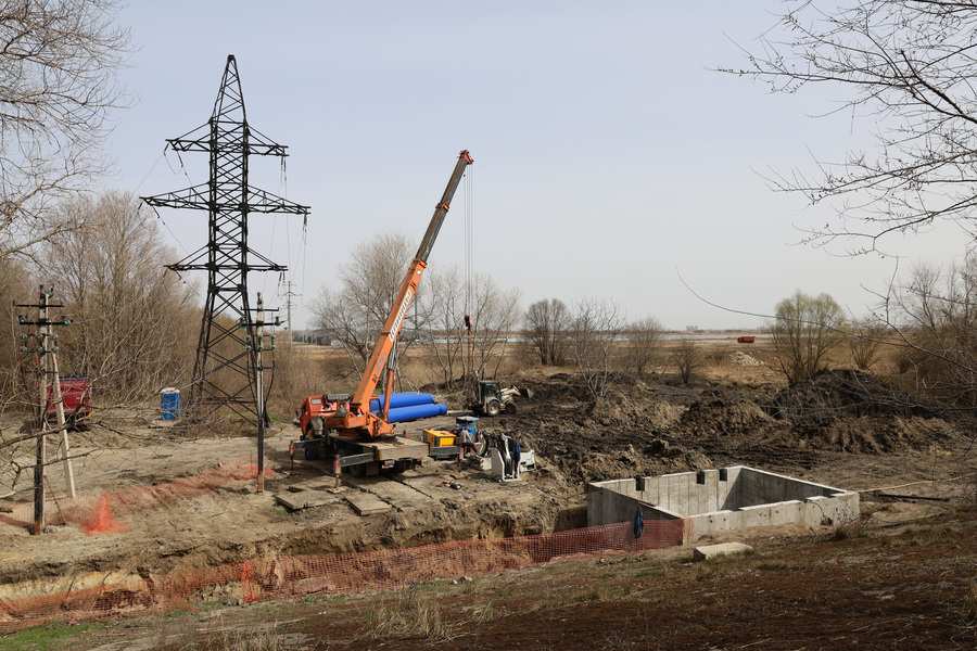 Канализационный коллектор через Дон в Ростове построен на 70% - фото 1