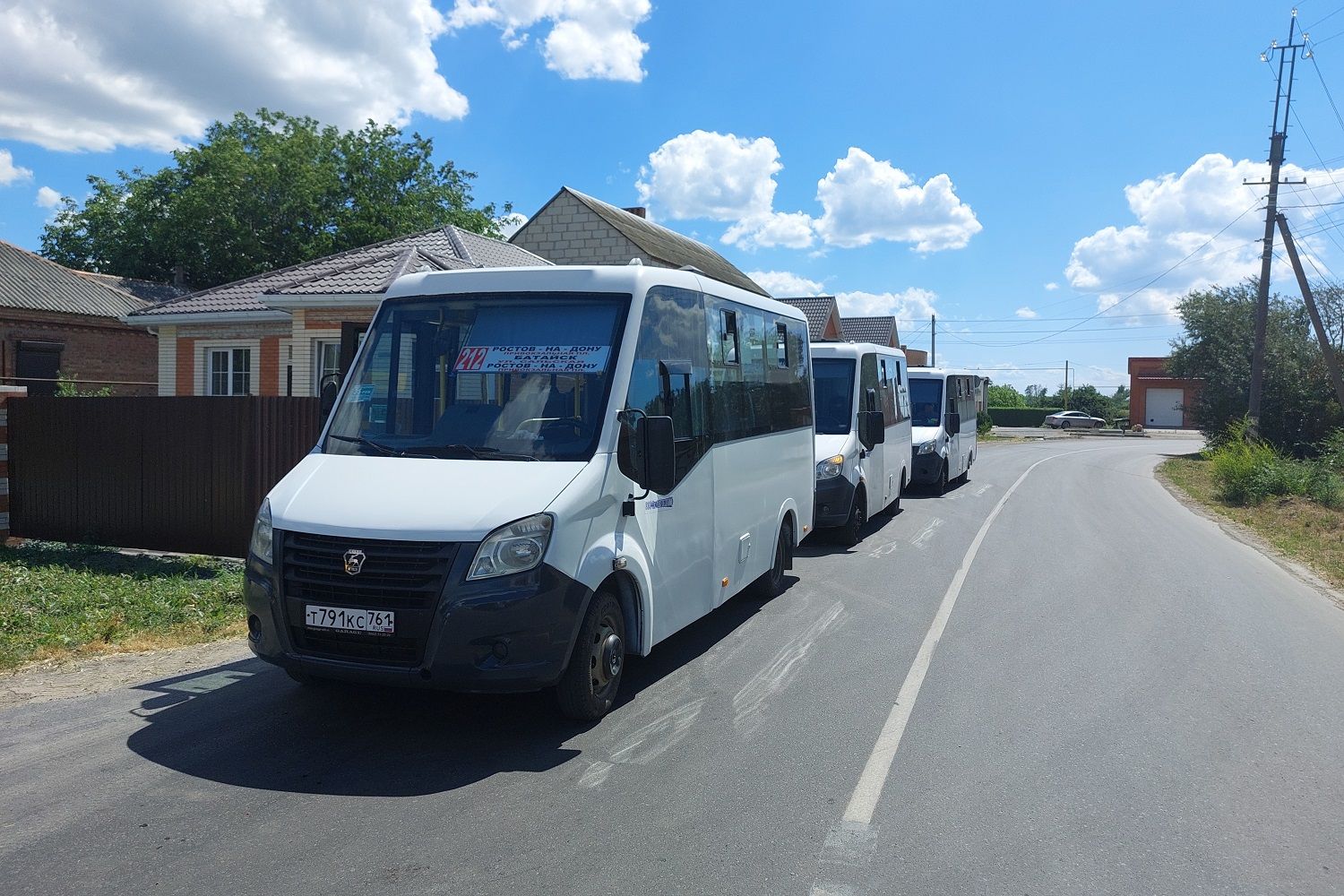 На маршруте 212 Ростов – Койсуг обновили выпустили шесть подержанных автобусов - фото 1