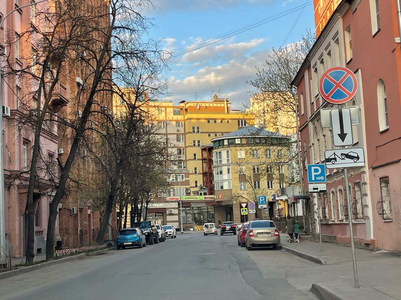 Платные парковки «урезали» на 1 тысячу машино-мест в Нижнем Новгороде - фото 1