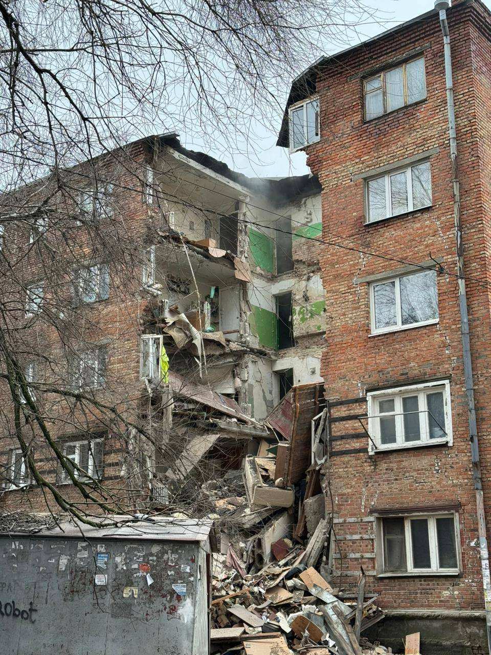 Почти 30 жильцов получили выплаты за свои квартиры в доме на ул. Нариманова в Ростове - фото 1