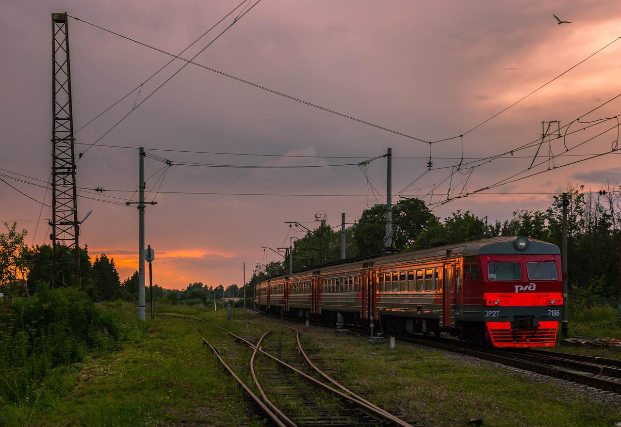 Восемь пассажирских электричек на маршруте из Ростов в Таганрог отменят с 24 мая по 2 июня 